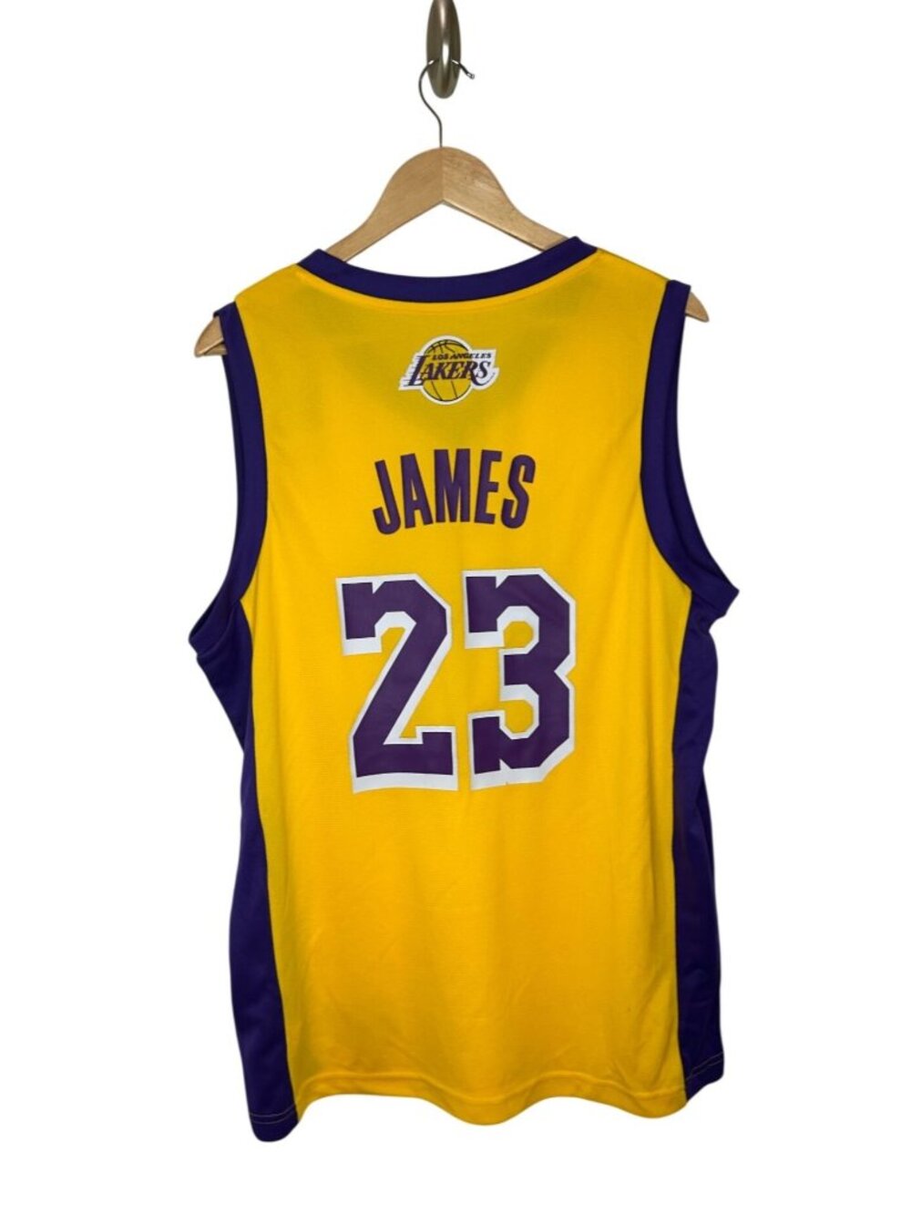 NWT NBA Los Angeles Lakers Men's Large LeBron James Jersey MSRP $50